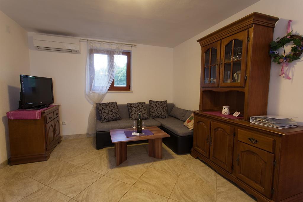 Villa Mir Polje  Extérieur photo